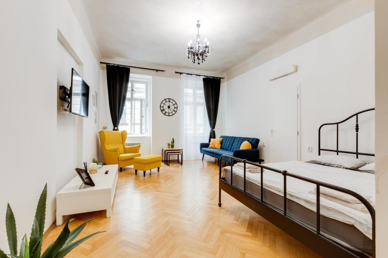 Lovely Apartments Heart Of Praha Eksteriør bilde